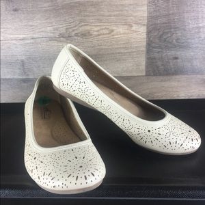 Cliffs by White Mountain Flats women’s size 8